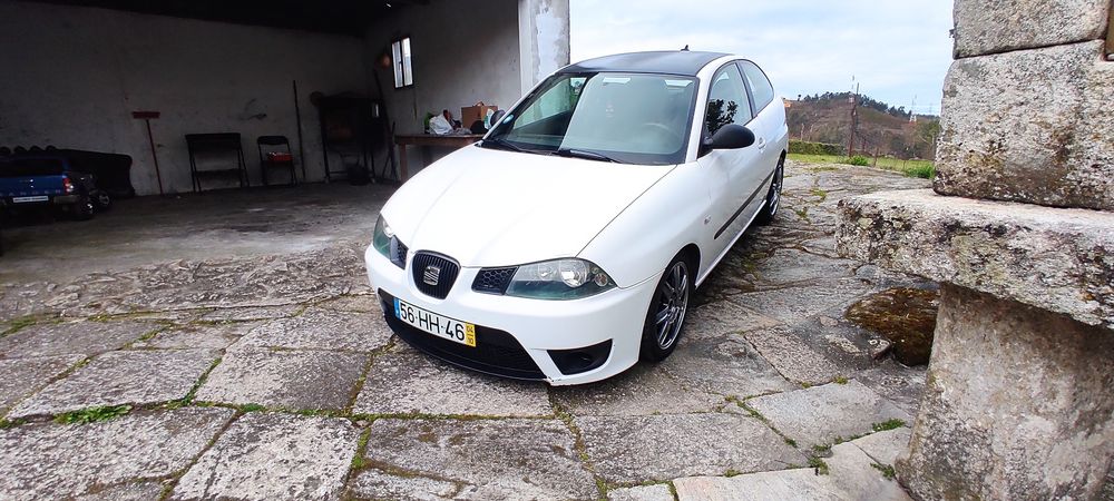 Seat ibiza 6l PD100 5 lugares