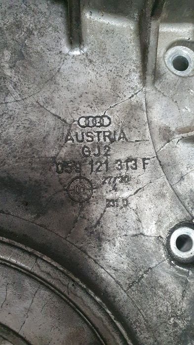 Кронштейн віскомуфти Audi a4 b5, a6 c5 2.5 tdi 059121313F