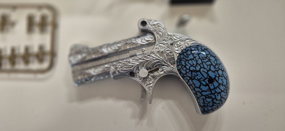 Vendo pistola Derringer do velho oeste de brinquedo