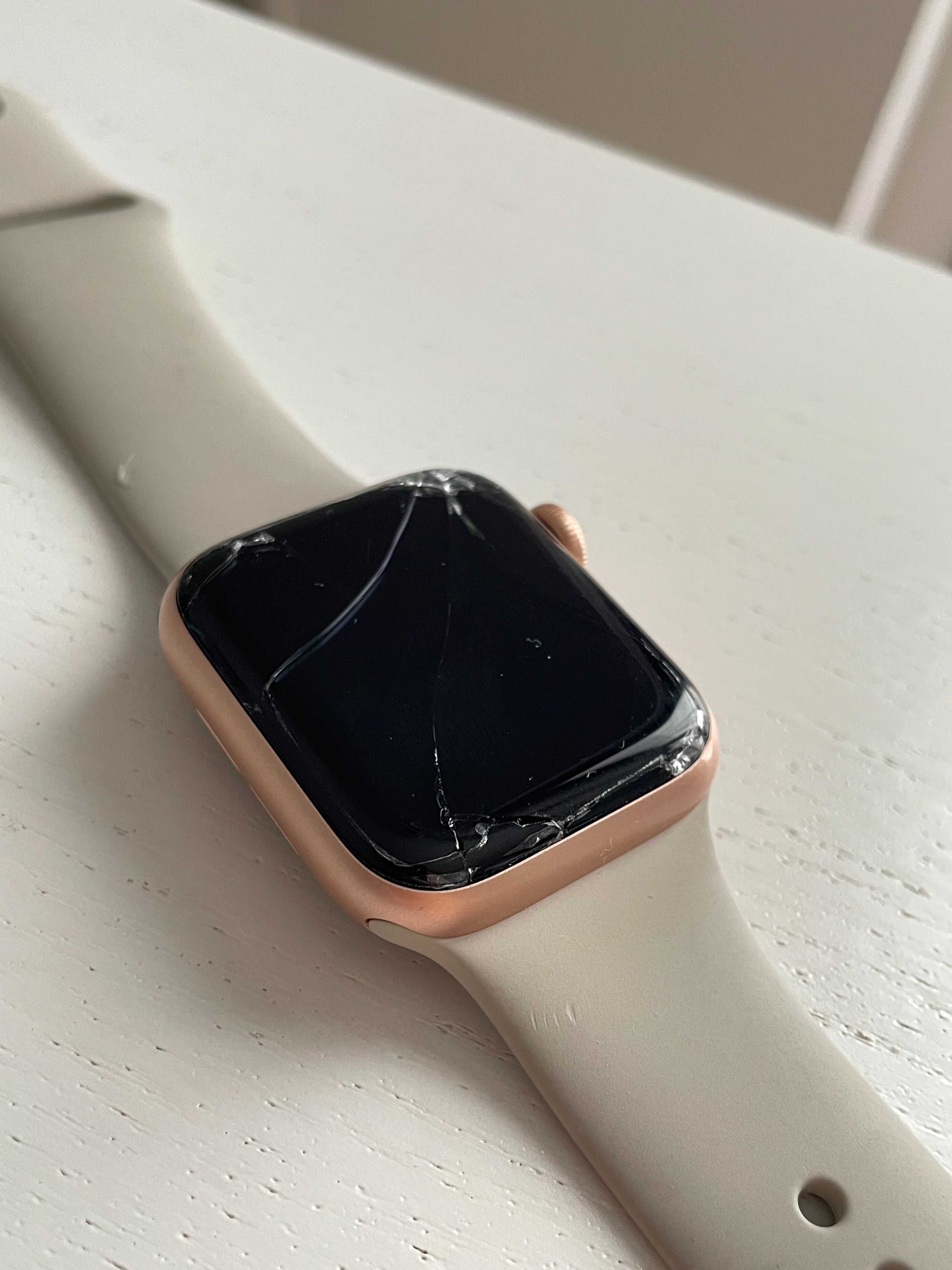 Apple watch SE 40mm 1 generacji uszkodzone szkiełko, dotyk działa