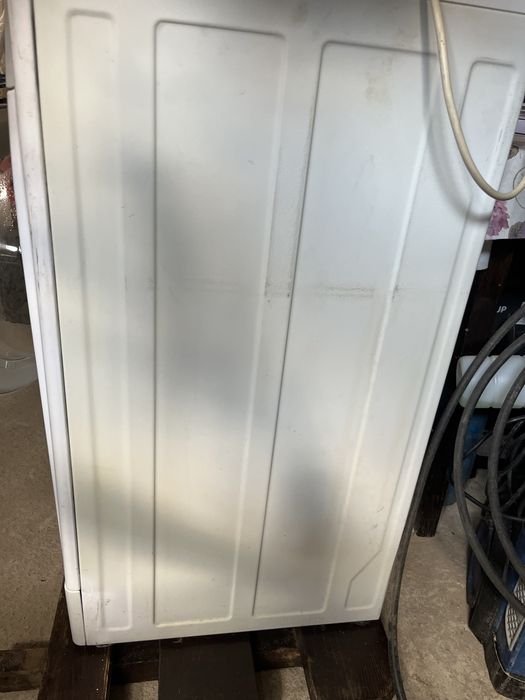 Пральна машинка Indesit