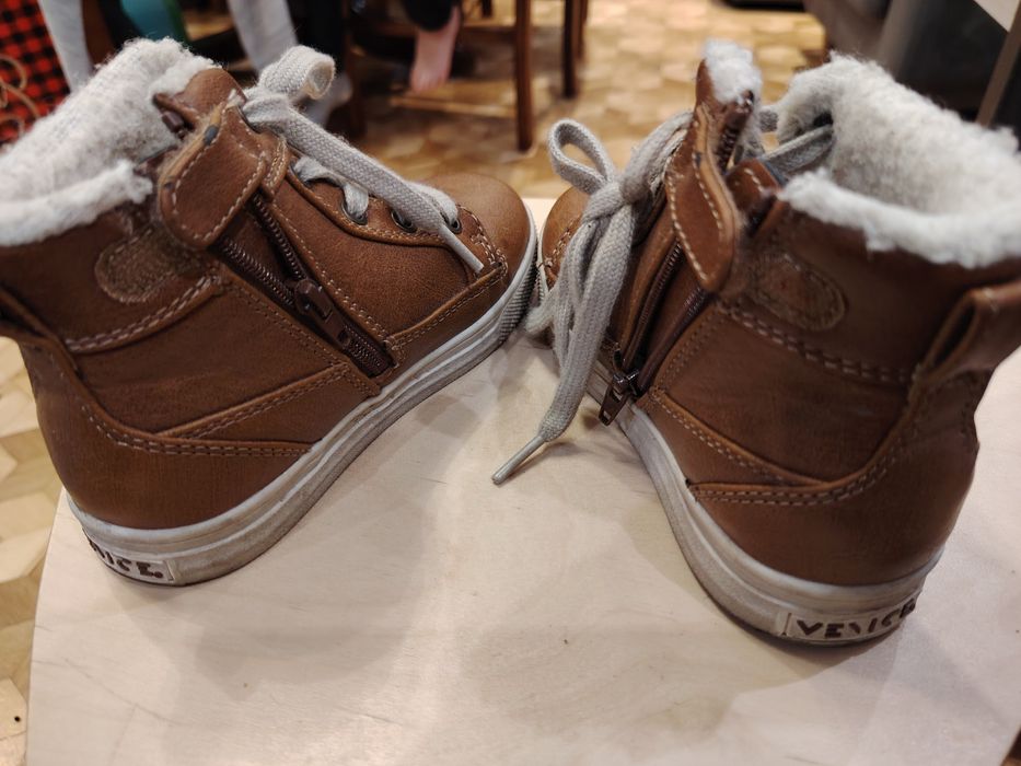 Zimowe buty dla chłopca r. 27 venice