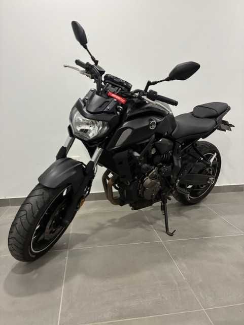 Yamaha MT-07 com Akrapovic Titanium 35KW apenas no livrete