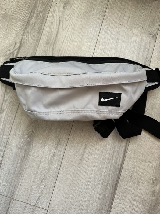 Бананка NIKE найк велика