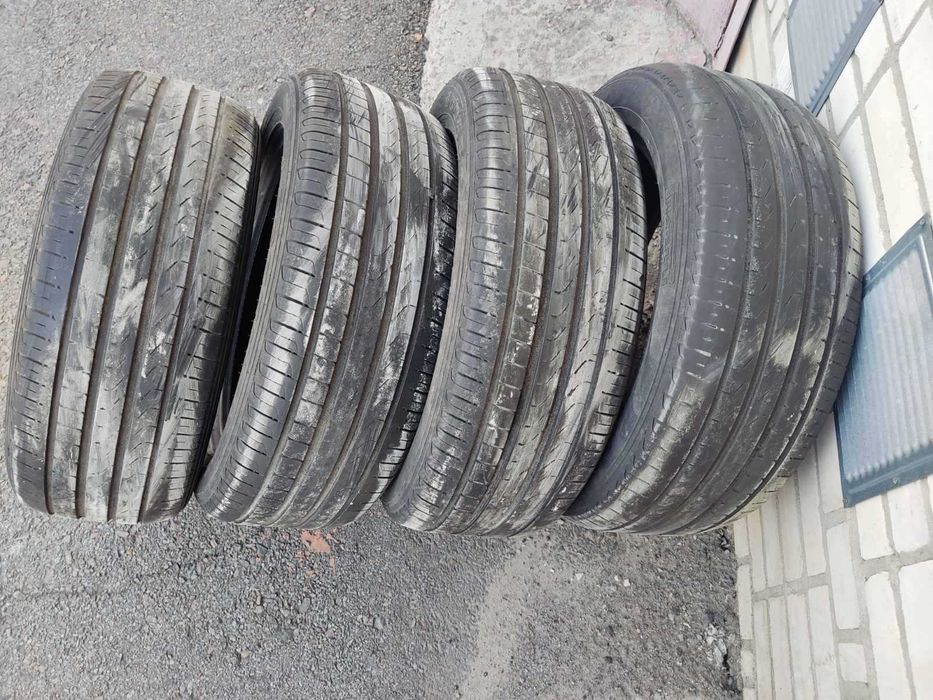 Шини літні 225 55 R 18 Pirelli