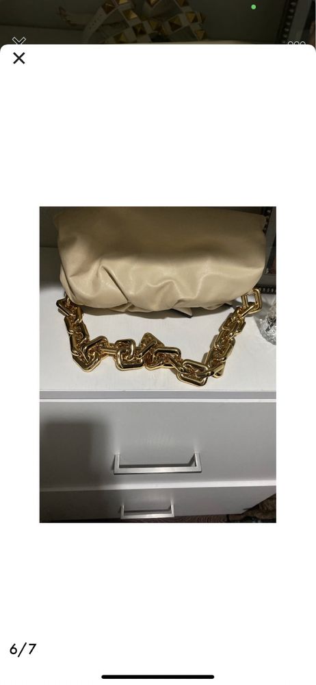 Bottega veneta chain pouch beige