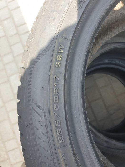 Шина 1шт 225/50 R17 98W Goodyear Vector 4 Season Gen-3.