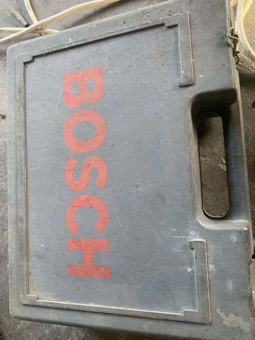 Продам ударная дрель Bosch