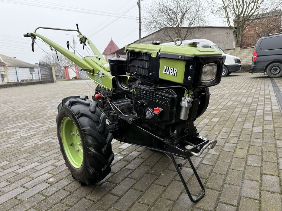 БУ. Зубр 8кс з фрезою