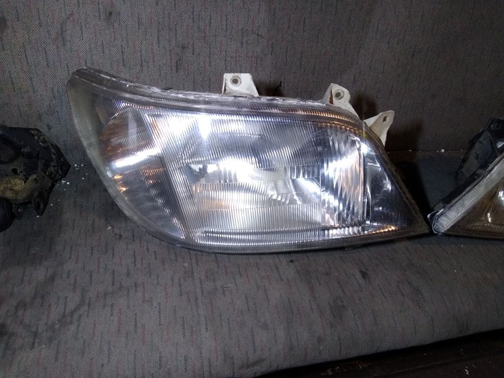 Lampa przod lewa prawa Mercedes Sprinter 00-06r