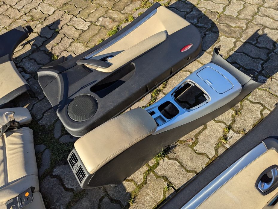 skórzana kanapa tylna i wnętrze do Renault Laguna III Coupé