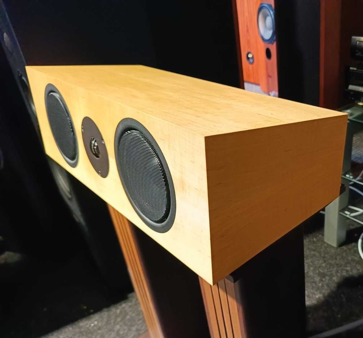 Linn Trikan акустика центрального каналу Hi-End
