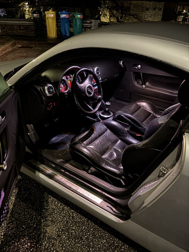 Audi TT 1.8T 180cv