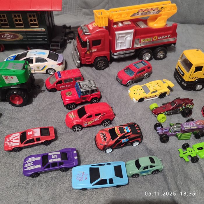 Машинки трактори спец техніка