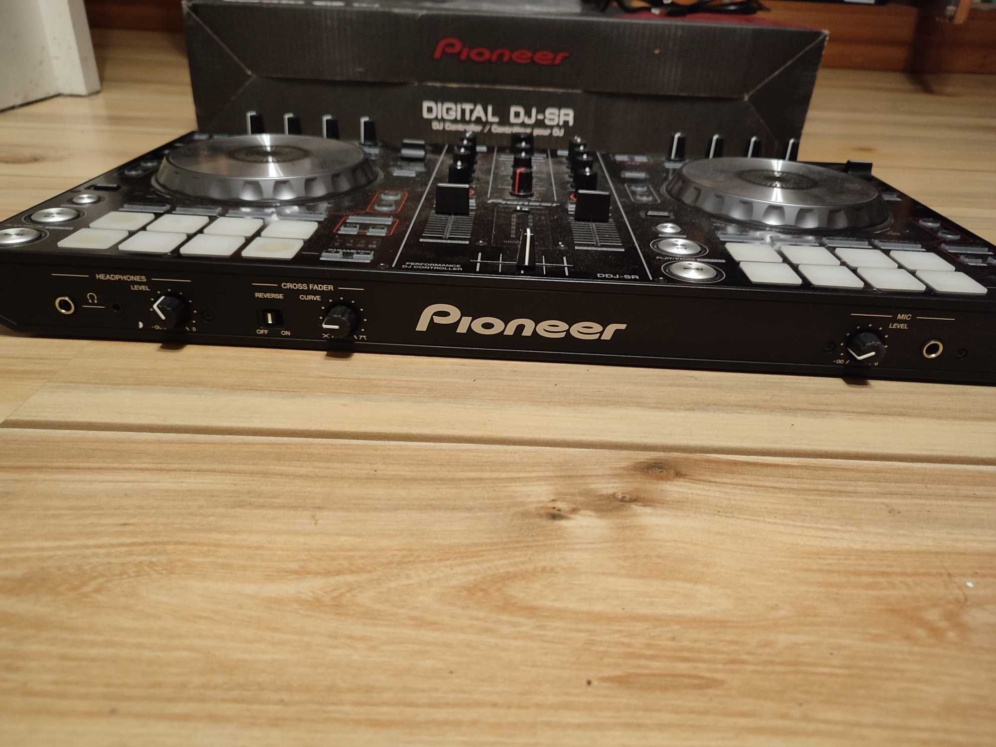 PIONEER DDJ SR kontroler