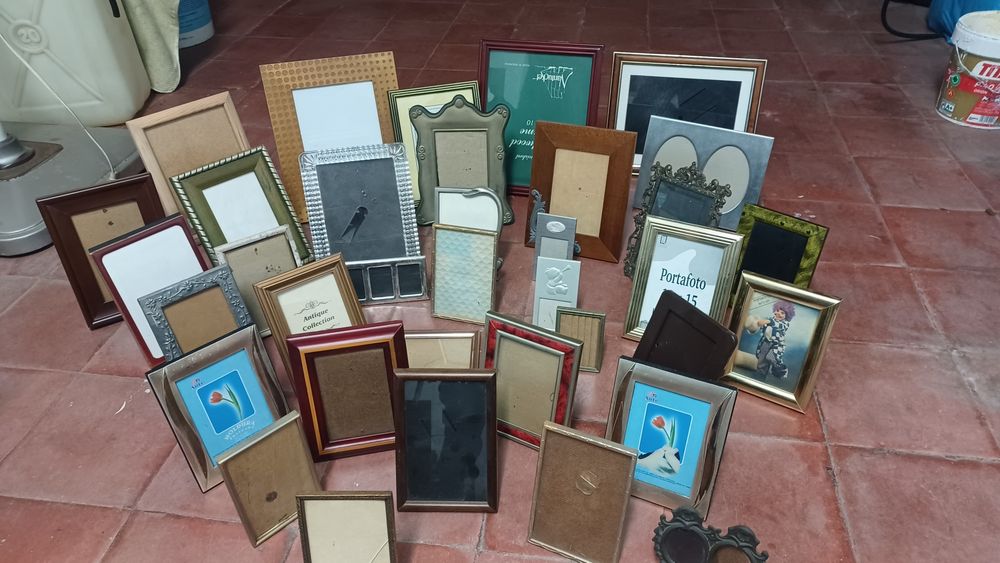 37 molduras diversas