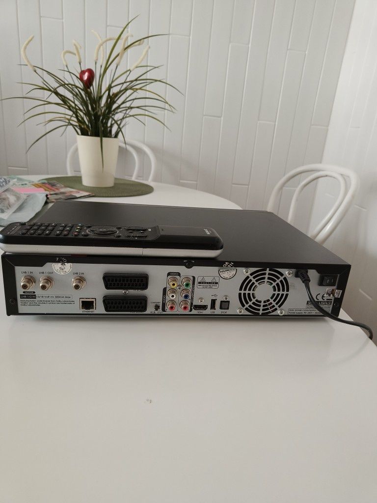 HUMAX ICORD HD 320 Gb + pilot