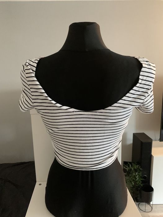 Crop top w paski