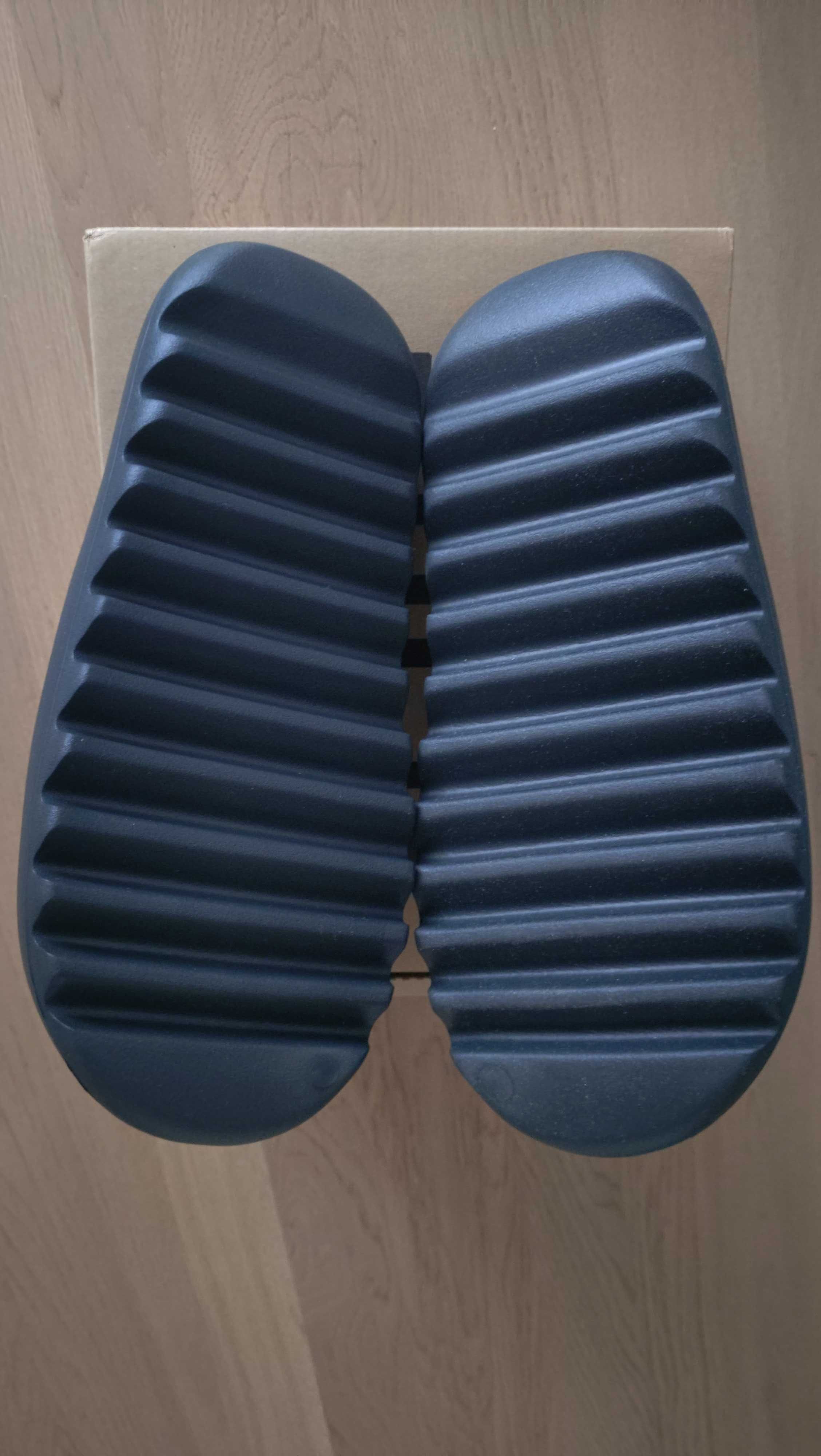 Adidas Yeezy Slide Dark Onyx EU 43 US 9 ID 5103