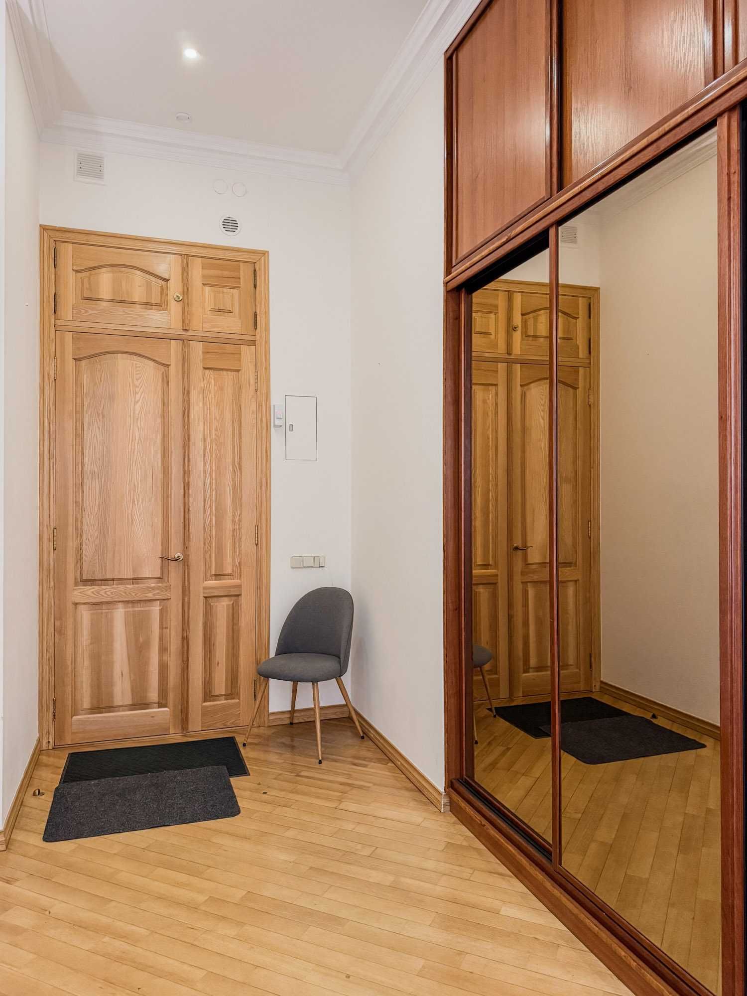 Оренда, вул. Ярославів Вал, 14г, 4 кімнати, 130 м, Kiyv rent apartment