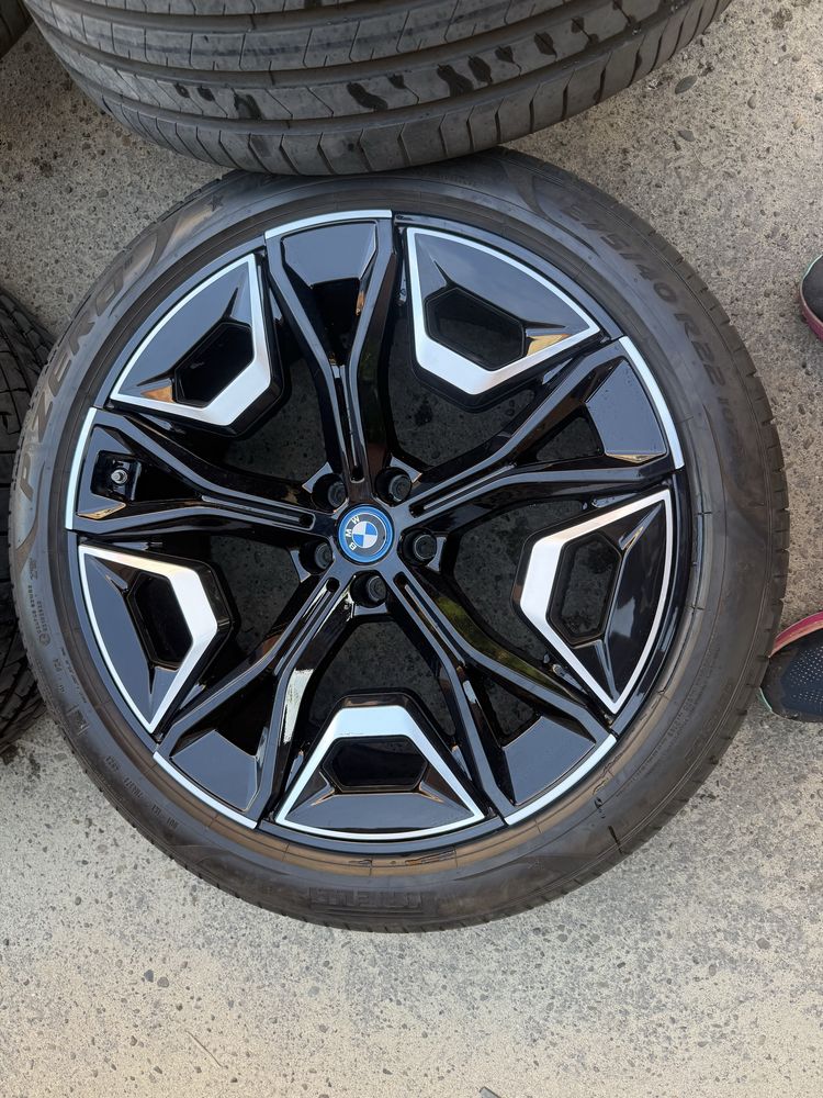 Bmw IX I20 Диски r22 1020 стиль