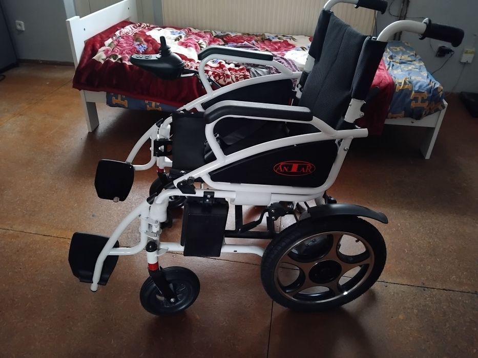 Wózek inwalidzki elektryczny