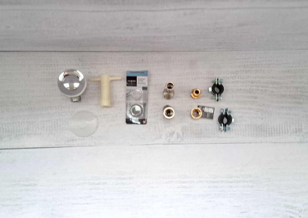 Zestaw hydraulika Korek Nakładka Obejma  Redukcja Uchwyt do rur 19 El