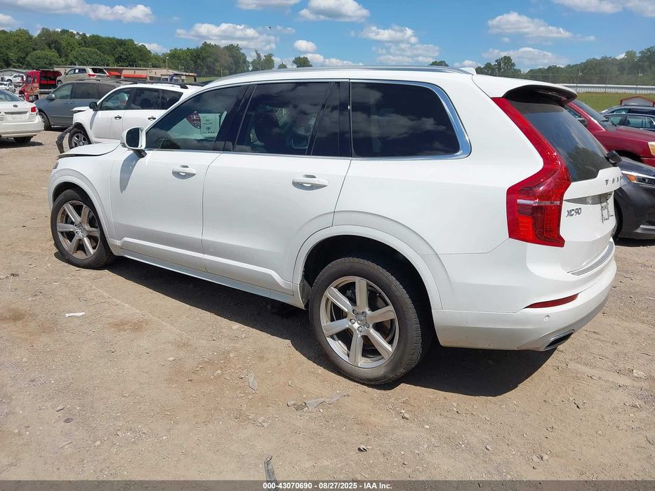 2021 Volvo XC90 T5 MOMENTUM 7 місць