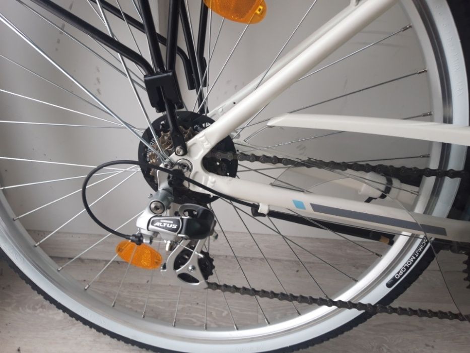 Rower trekingowy Merida M Bike . Wyprzedaż rocznika 2025