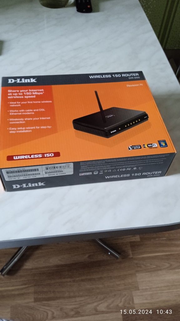 Роутер D-LINK dir -300. Очень хорошее состояние.