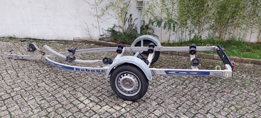 Atrelado Rebosov moto água