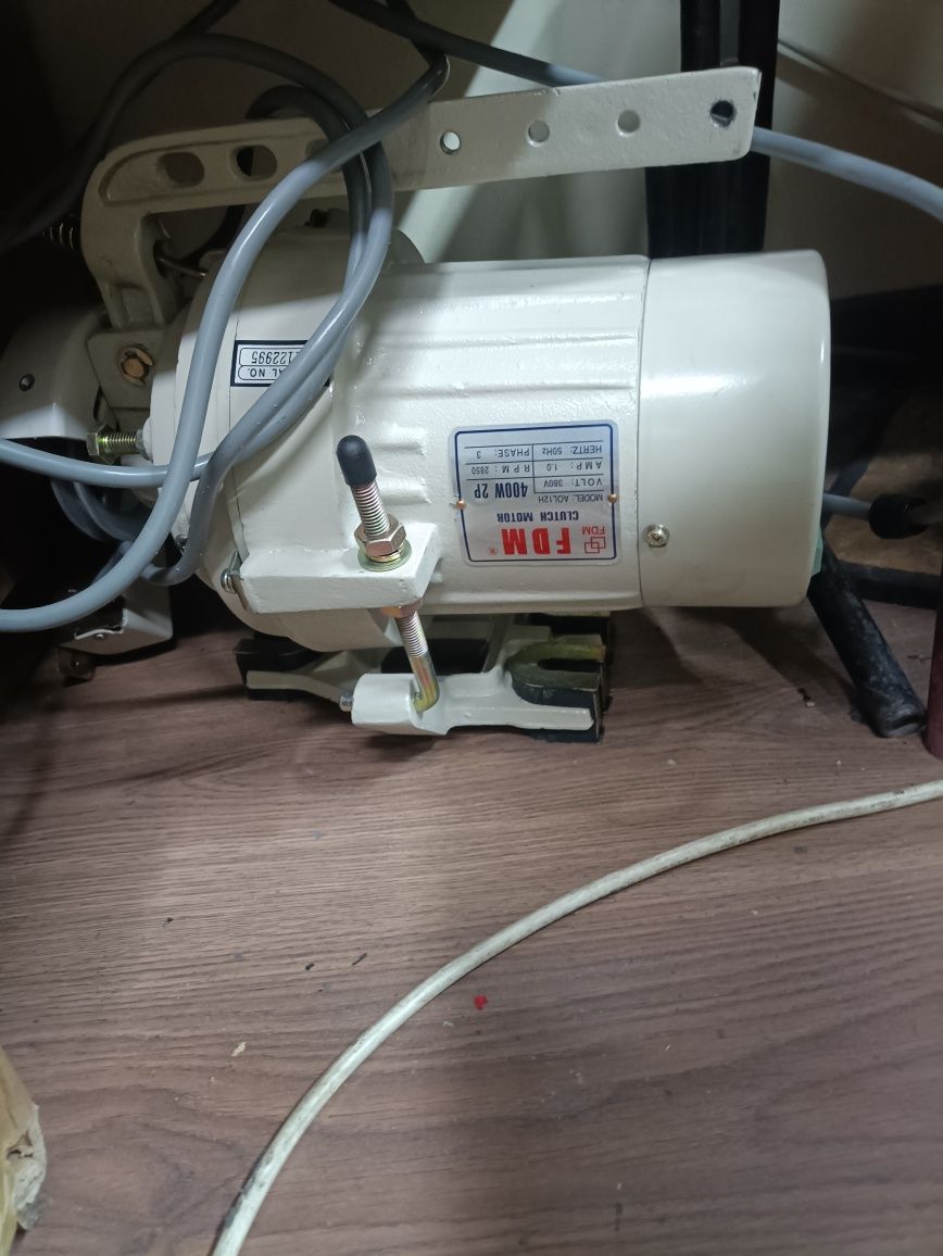 Продам двиготель от швейных машинок