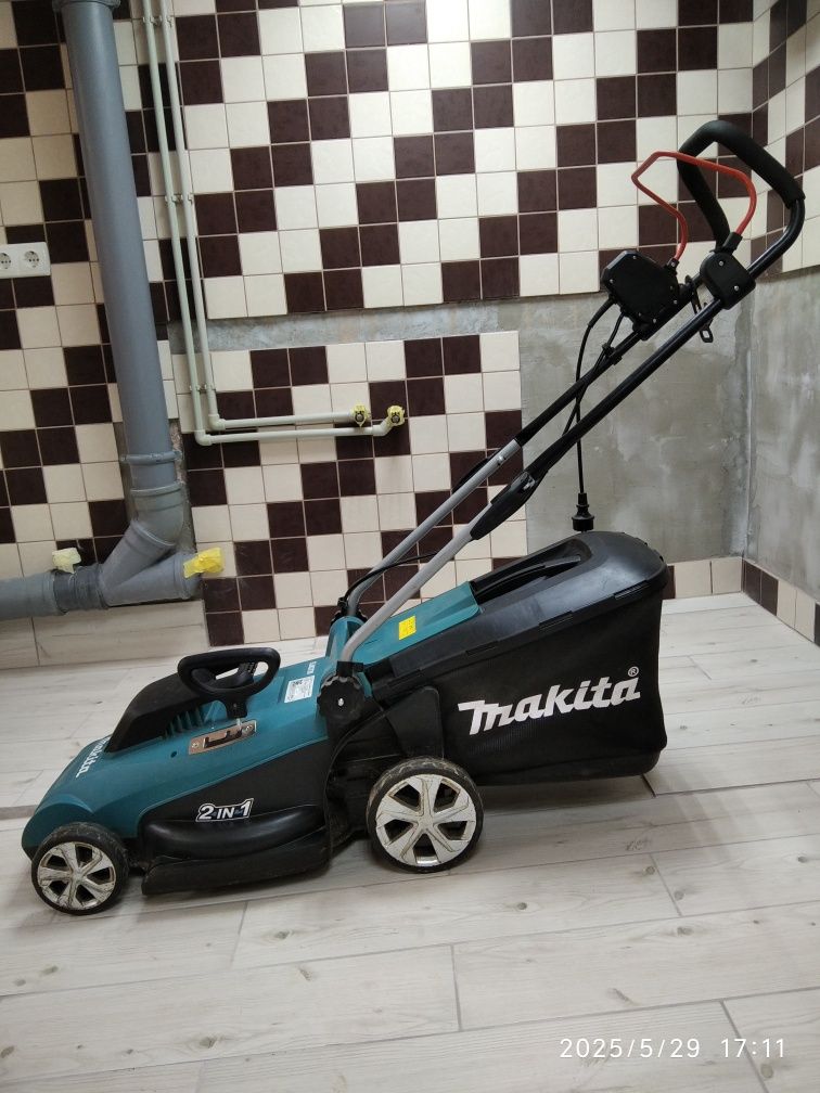Газонокосарка Makita ELM 3720