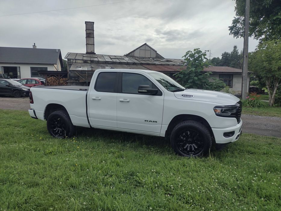 2022 RAM 1500 5.7 Hemi 4x4 Niski przebieg!! Vat 23