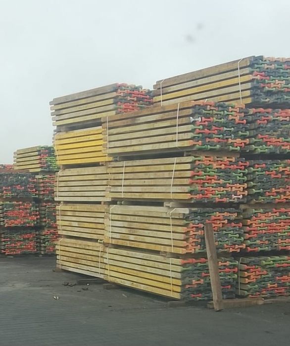 Dźwigar H20 Legary Doki stemple budowlane Trójnogi