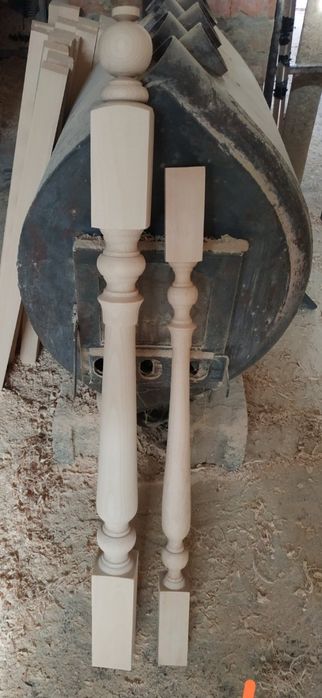 Дерев'яні балясини. Сходинки. Перила. Сходи. Бук, дуб, ясень.