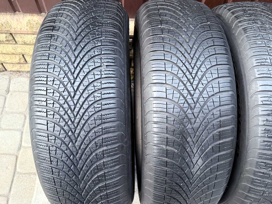 Продам комплект резины 225.65.R 17