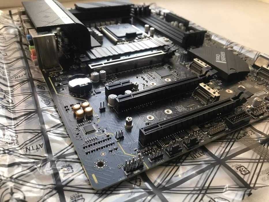 MSI PRO Z690-A + DDR4, 16 GB, 3200MHz, CL14