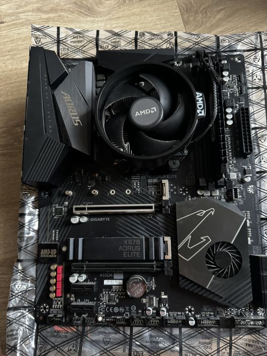 Płyta x570 Aorus Elite procesor AMD Ryzen 5 5600x Ram DDR4