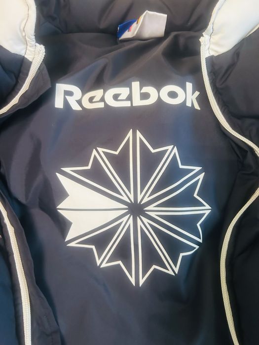 Продам пуховик Reebok