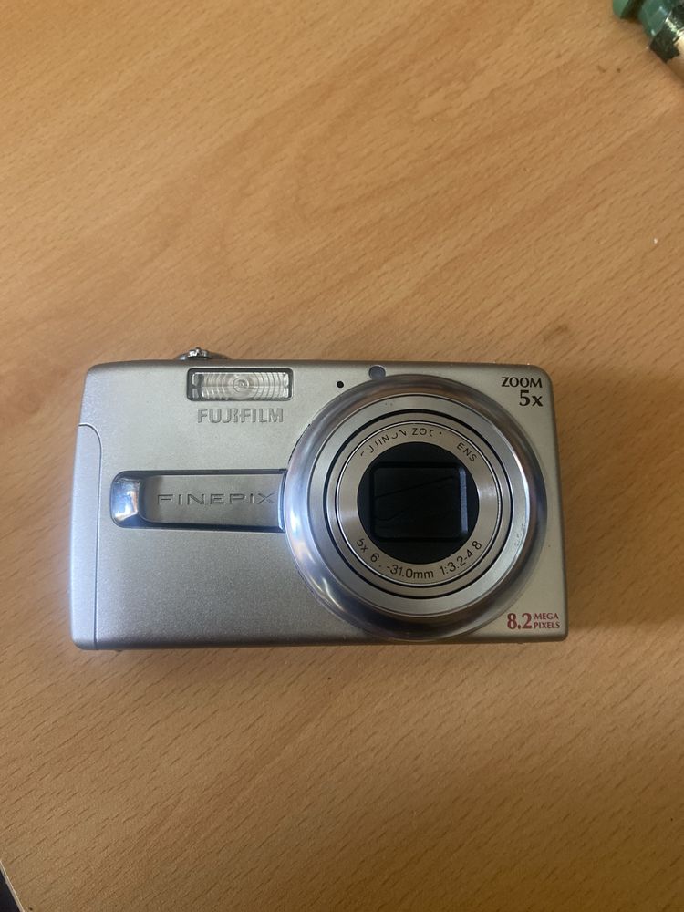 FUJIFILM Finepix J50