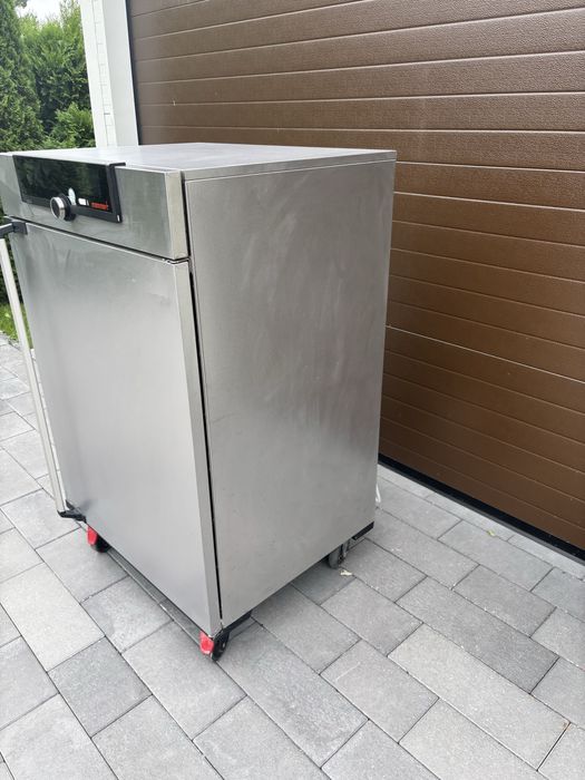 Komora klimatyczna Memmert HPP 260