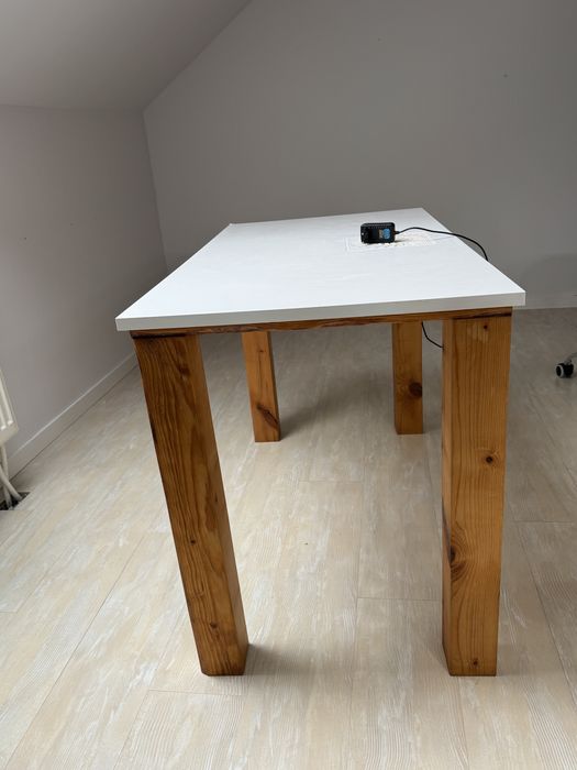 Stół / biurko do paznokci / manicure