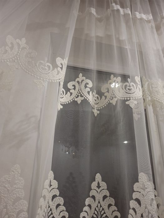 Тюль з вишивкою готова висота 266х480 з тасьмою