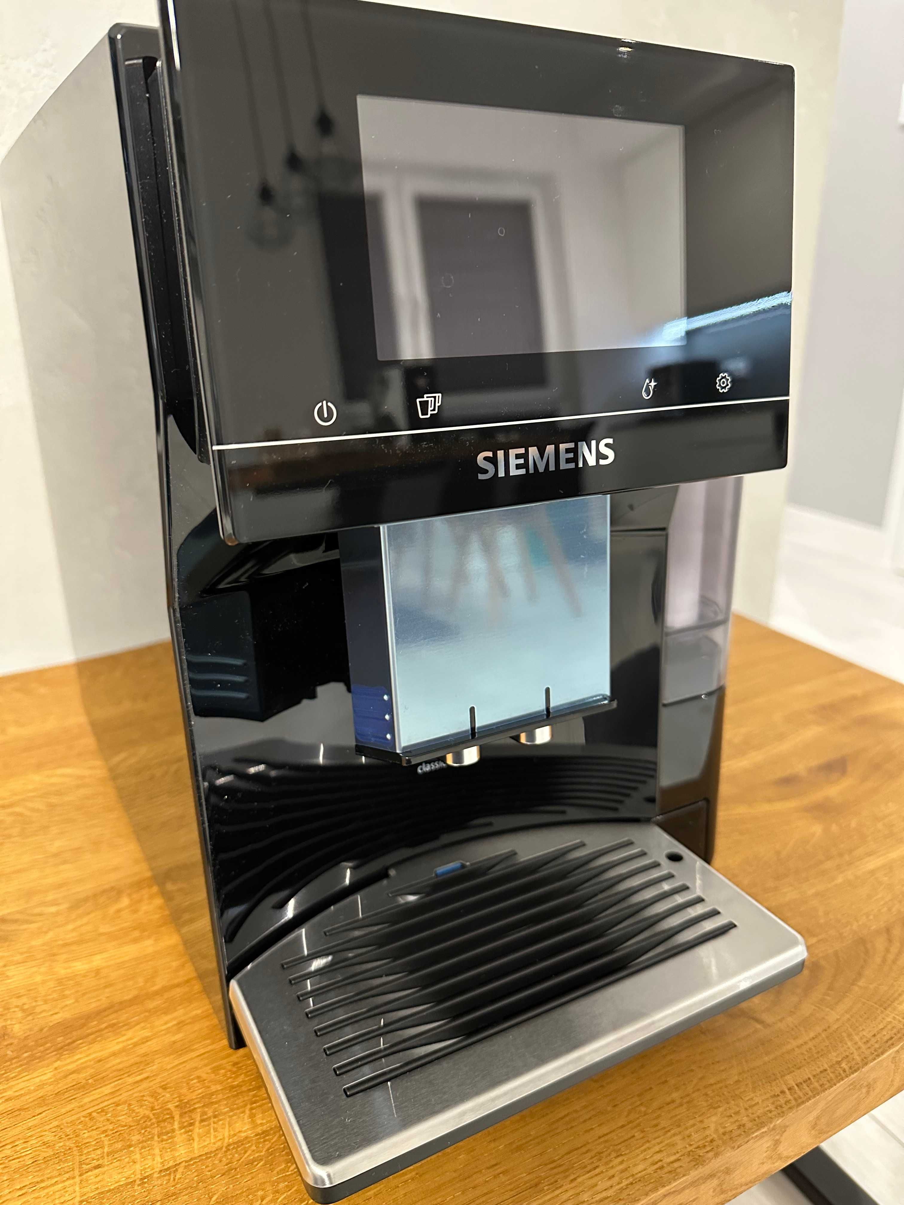 Ekspres SIEMENS EQ700 TP713R19 Czarny (Cold Brew) - NOWY !!!