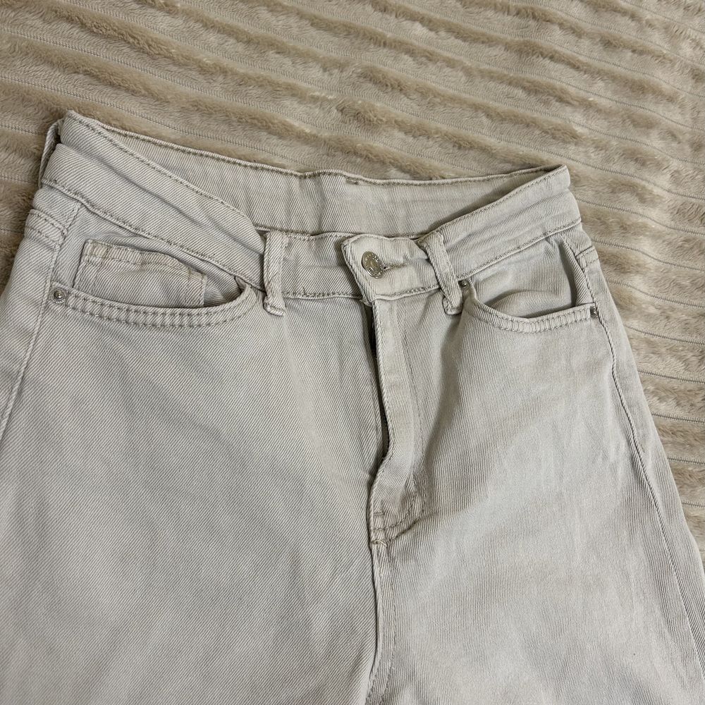 Бежеві жіночі/підліткові джинси  xs