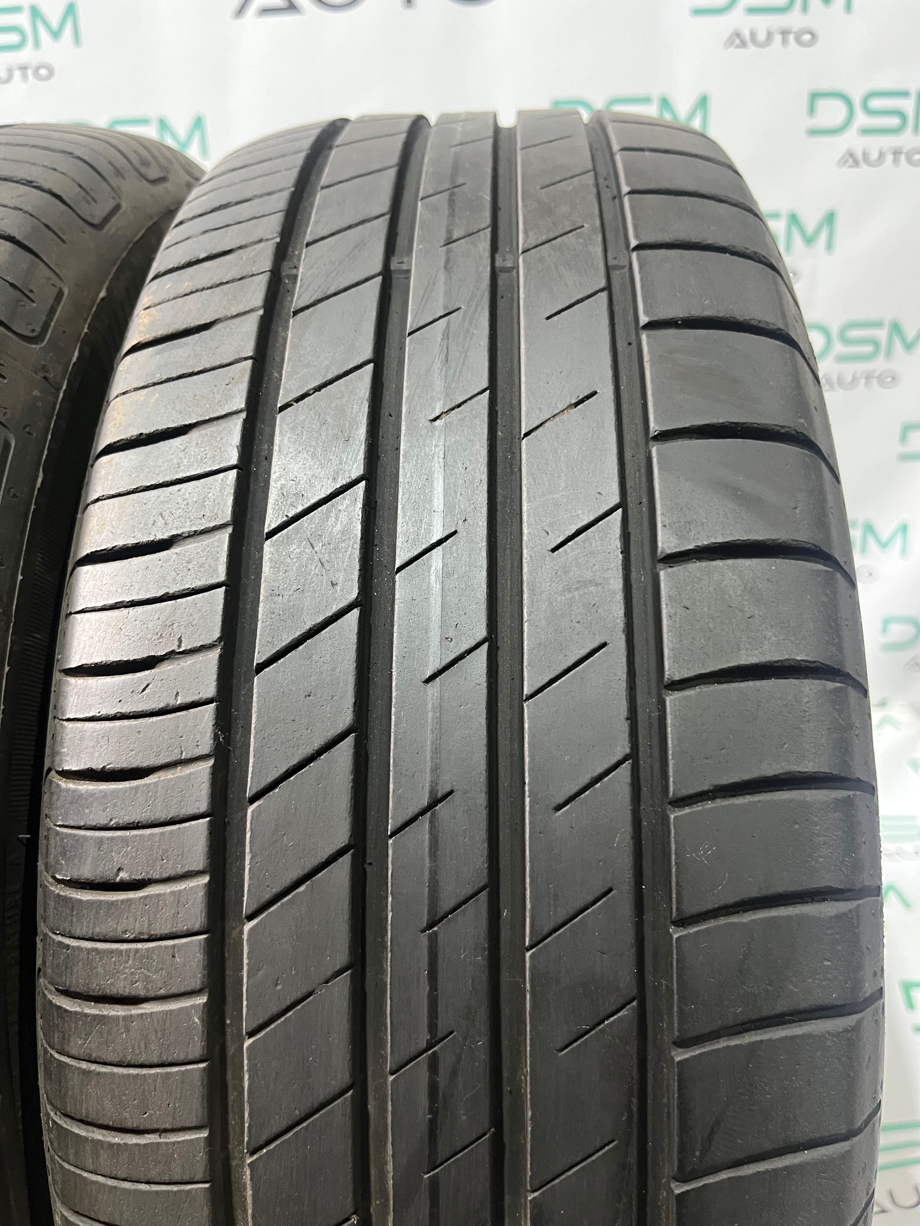 215/60 R17 Goodyear EfficientGrip Performance