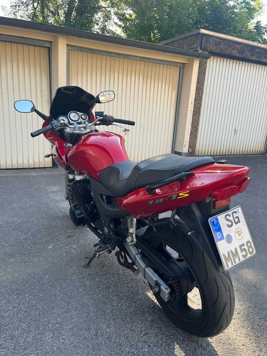 Kawasaki Zr7S 750