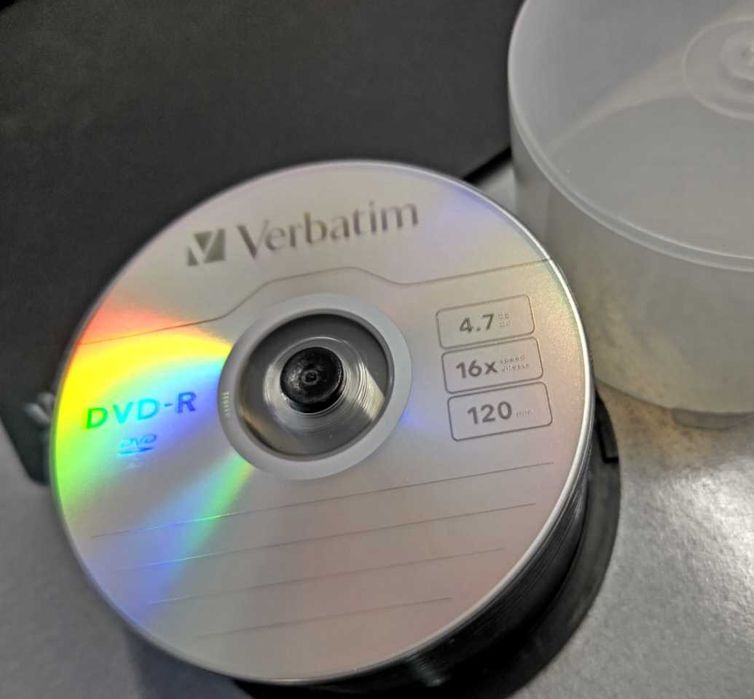 диски ДВД Verbatim DVD-R 4.7Gb 16Х 50шт пачка Cake