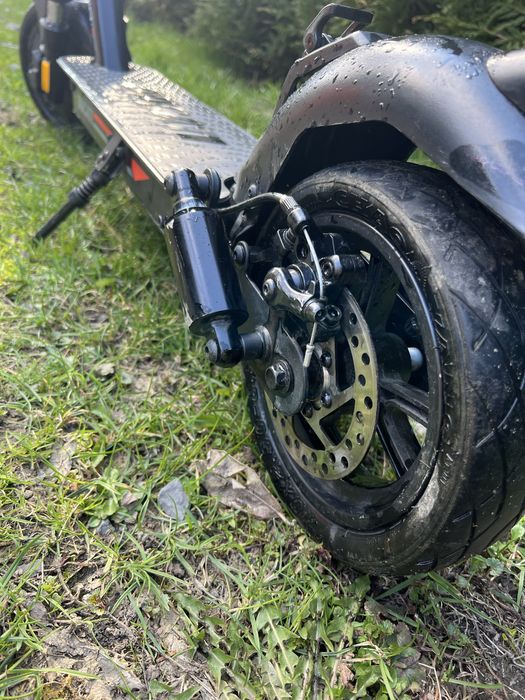 Hulajnoga elektryczna ducati pro evo II